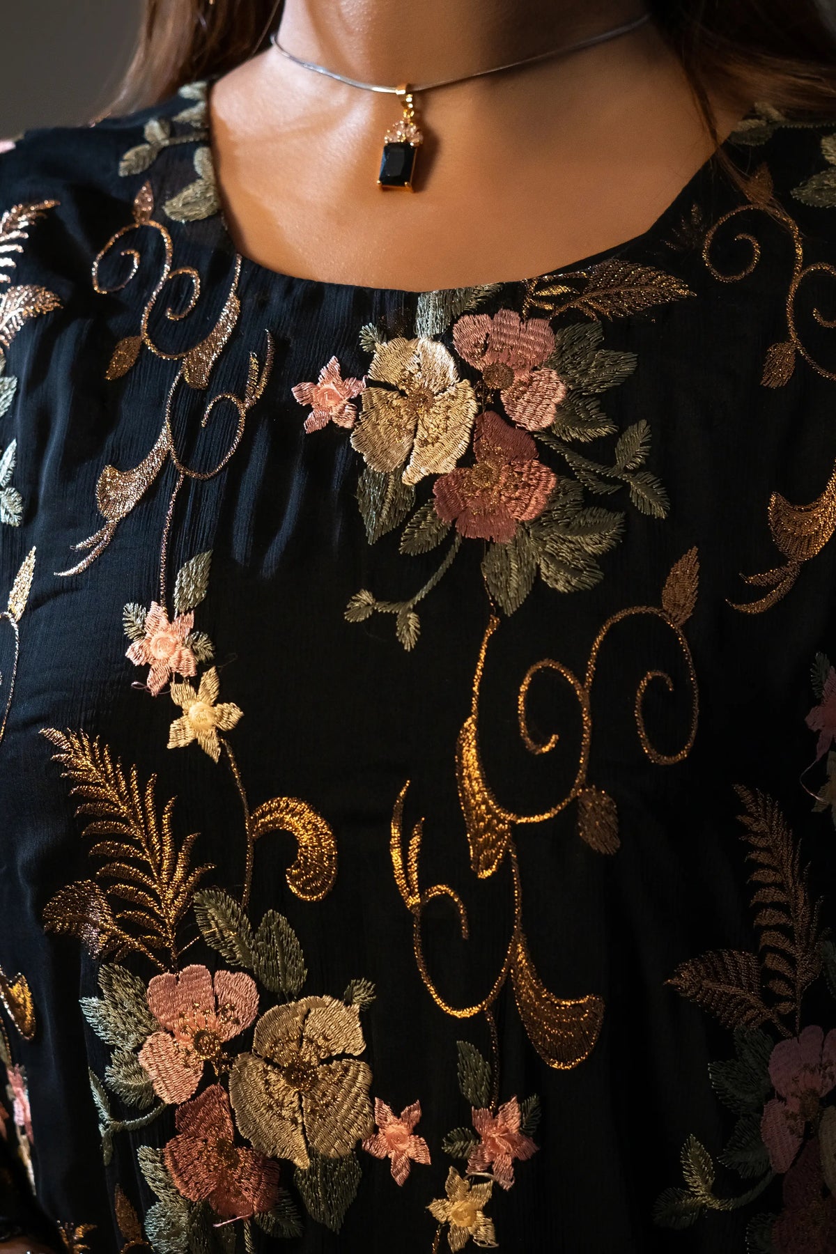 Noir Floré - LHC 012