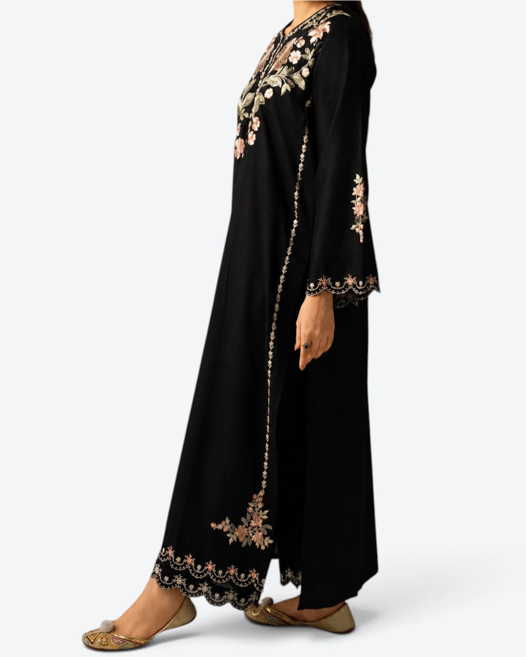 Veera Black